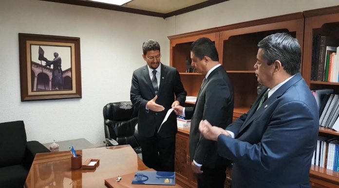 Consolida el Rector de la UMSNH, Cárdenas Navarro su gabinete