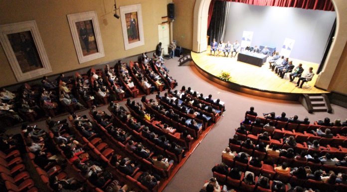 La UMSNH reconoce con la Presea Ignacio Chávez a sus mejores estudiantes de Posgrado
