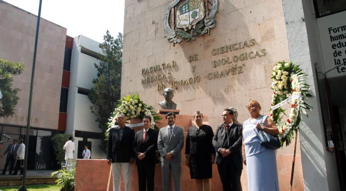 La Facultad Medicina de la UMSNH celebra 189 años de existencia