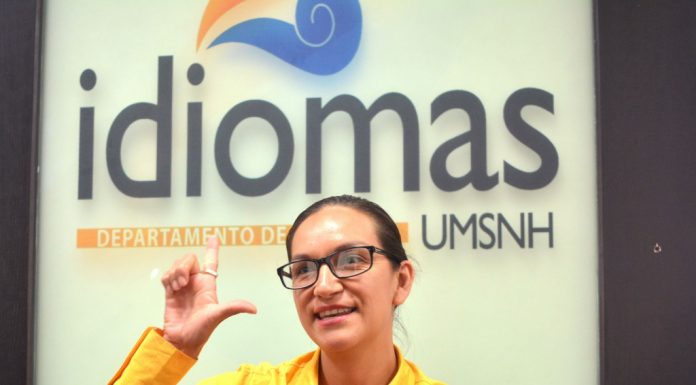 Taller sobre Lengua de Señas Mexicanas en el CADI – UMSNH