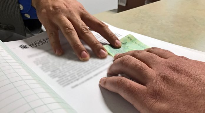 La ayuda sindical: detenida por aviadores, renuncias y fallecidos en el padrón del SUEUM