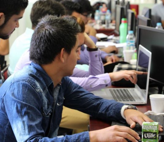 La Universidad Michoacana no se detiene; las clases a distancia durante la contingencia continúan
