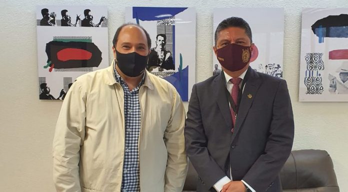 Recibe Coordinador de Asesores del Presidente la República a autoridades de la UMSNH, muestran avances de investigaciones contra el COVID Ante el Coordinador de Asesores de la Presidencia de la República, Lázaro Cárdenas Batel, el Rector de la UMSNH presentó los avances de la investigación sobre la vacuna contra el COVID-19