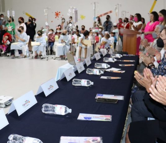 Desde el Hospital Infantil de Morelia, luchan contra la enfermedad… ¡Y siguen con sus estudios! A pesar de padecer una enfermedad, los niños tienen la oportunidad de seguir aprendiendo.