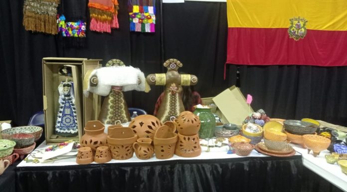 Investigadores del ITM Diseñan Envase y Empaquetado para Catrinas de Capula Crean estudiantes del ITM, embalaje para la exportación de Catrinas de Capula