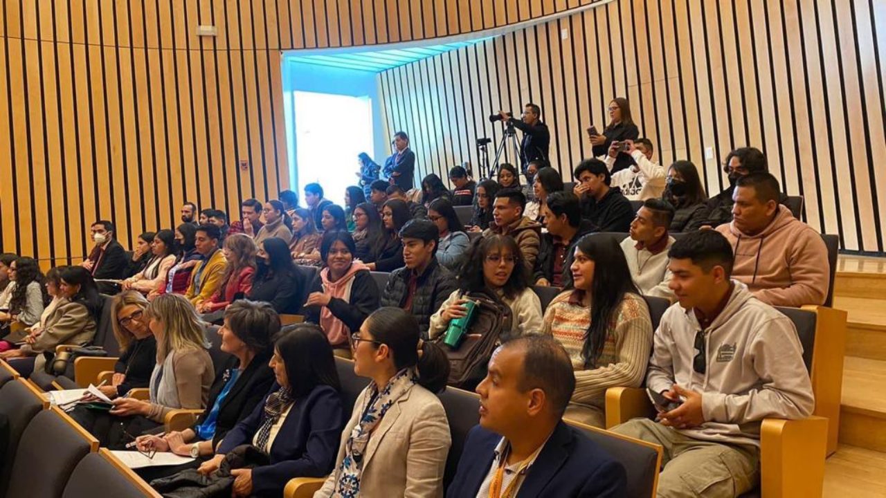 Fue copiosa la participación de los asistentes en la presentación del evento en el cono del CIAC. Fue copiosa la participación de los asistentes en la presentación del evento en el cono del CIAC.