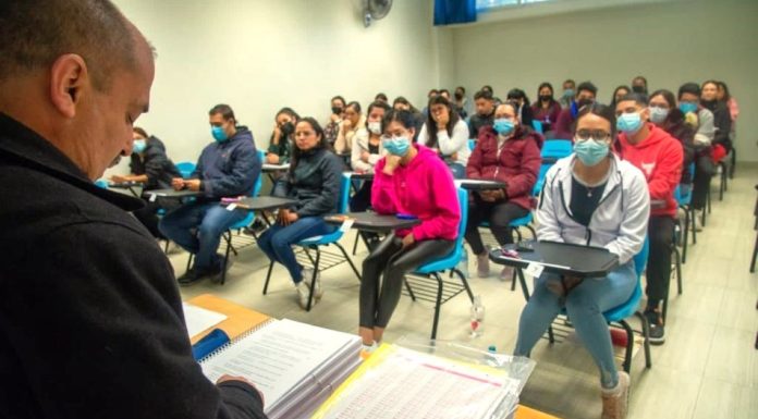449 egresados de Enfermería de la UMSNH presentan examen EGEL-CENEVAL para obtener título de licenciatura