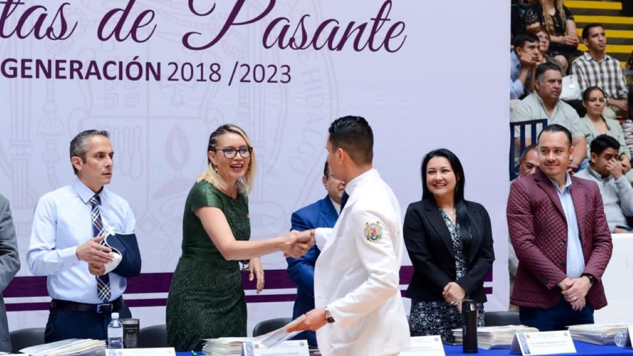 Egresa la generación 2018-2023 de la Facultad de Odontología de la Universidad Michoacana de San Nicolás de Hidalgo