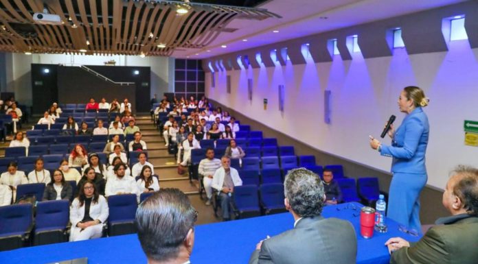 Compromiso Universitario: Resolviendo Inquietudes en la Facultad de Odontología