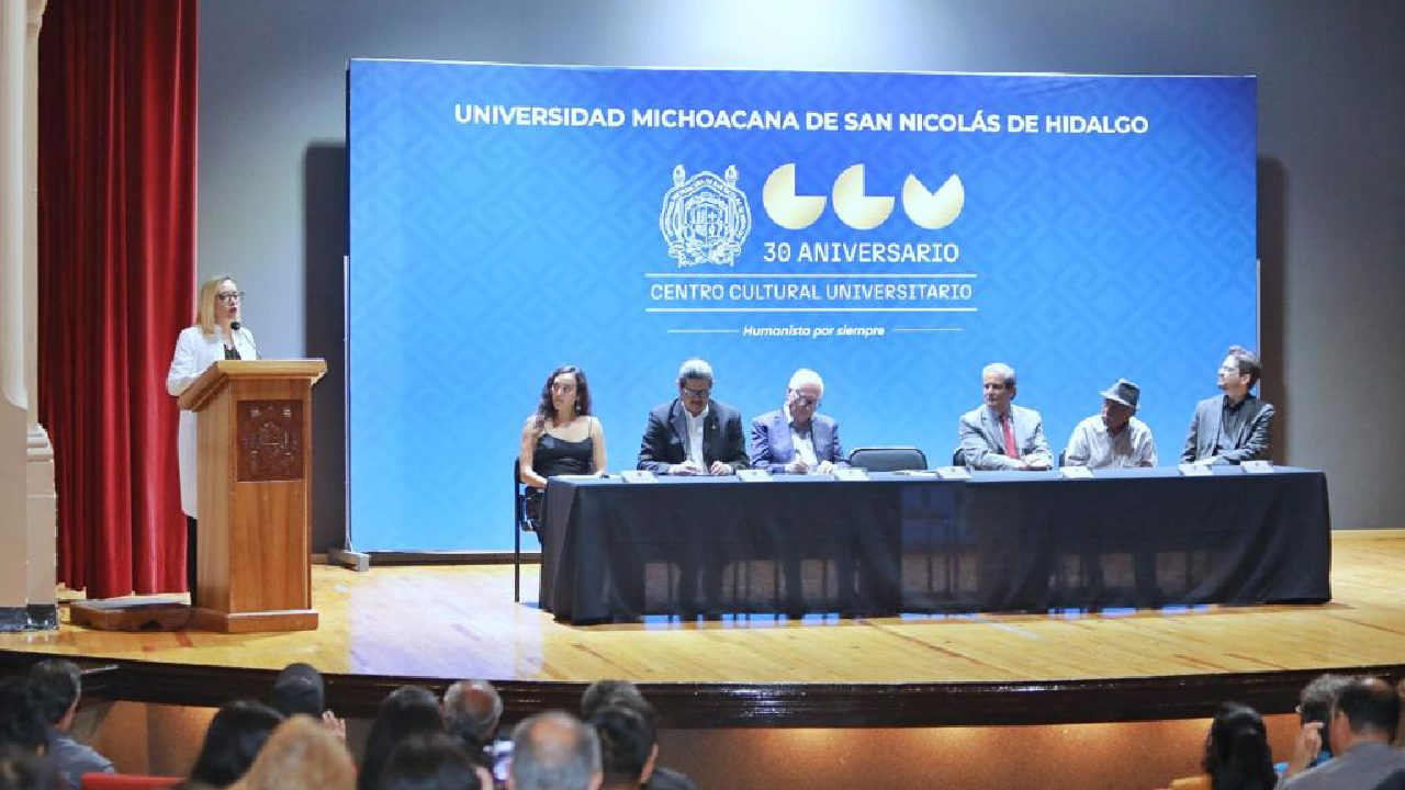 XXX aniversario del centro cultural universitario XXX aniversario del centro cultural universitario