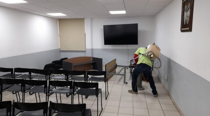 Universidad Michoacana desmiente rumores sobre chinches en Psicología Fumigación preventiva en la Facultad de Psicología por presunta plaga de chinches.