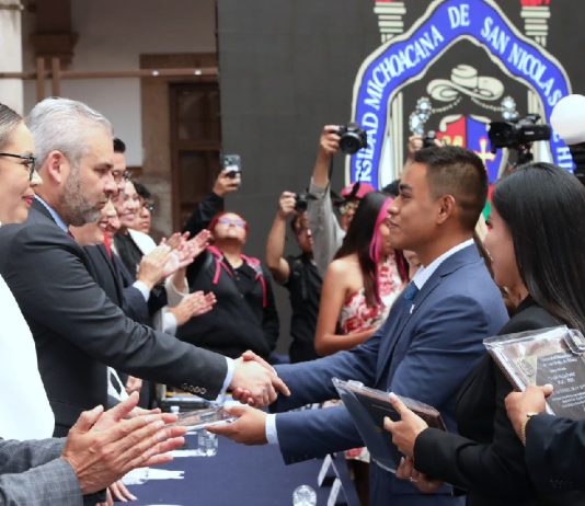 UMSNH, Pilar de Desarrollo: Reconocimiento Federal en Aniversario