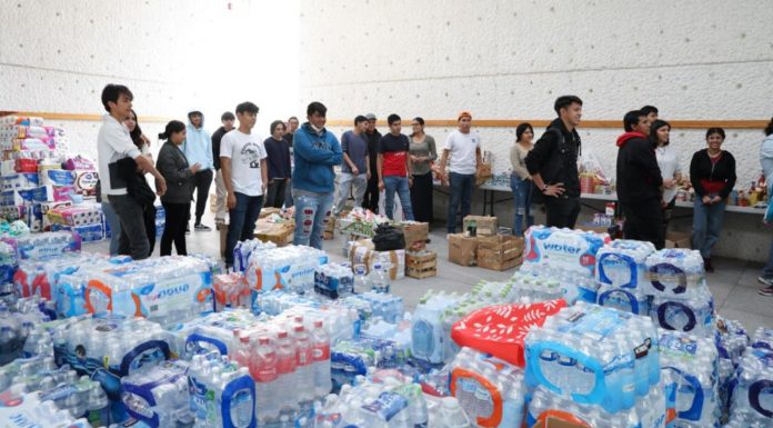 Universitarios se unen por damnificados; UMSNH envía 7 toneladas a Guerrero Parten 7 toneladas de viveres a damnificados por el huracán Otis en Guerrero