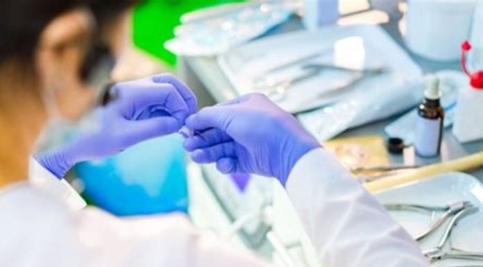 Fin a Coacción en Compra de Materiales Odontológicos en la UMSNH