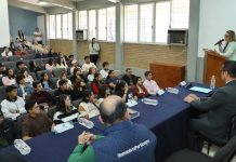 Internet Inalámbrico y Seguridad Reforzada en Preparatoria 4 de la UMSNH Reunión con la comunidad de la Escuela Preparatoria Isaac Arriaga