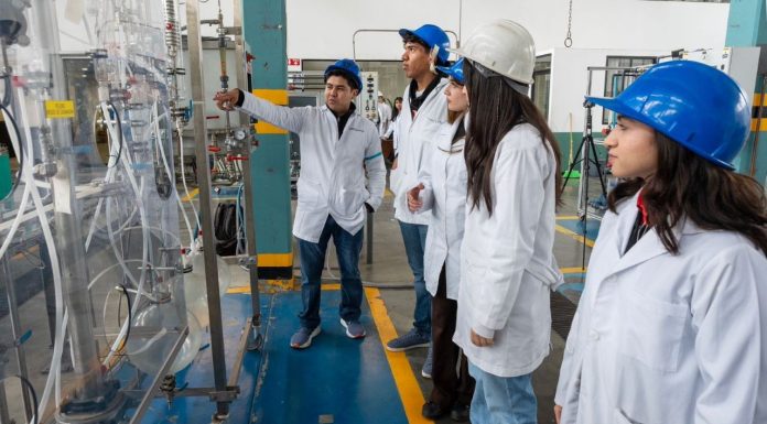 Acreditación Internacional para Ingeniería Química de la UMSNH hasta 2026 FIQ obtiene cuarta acreditación Nacional y primera internacional