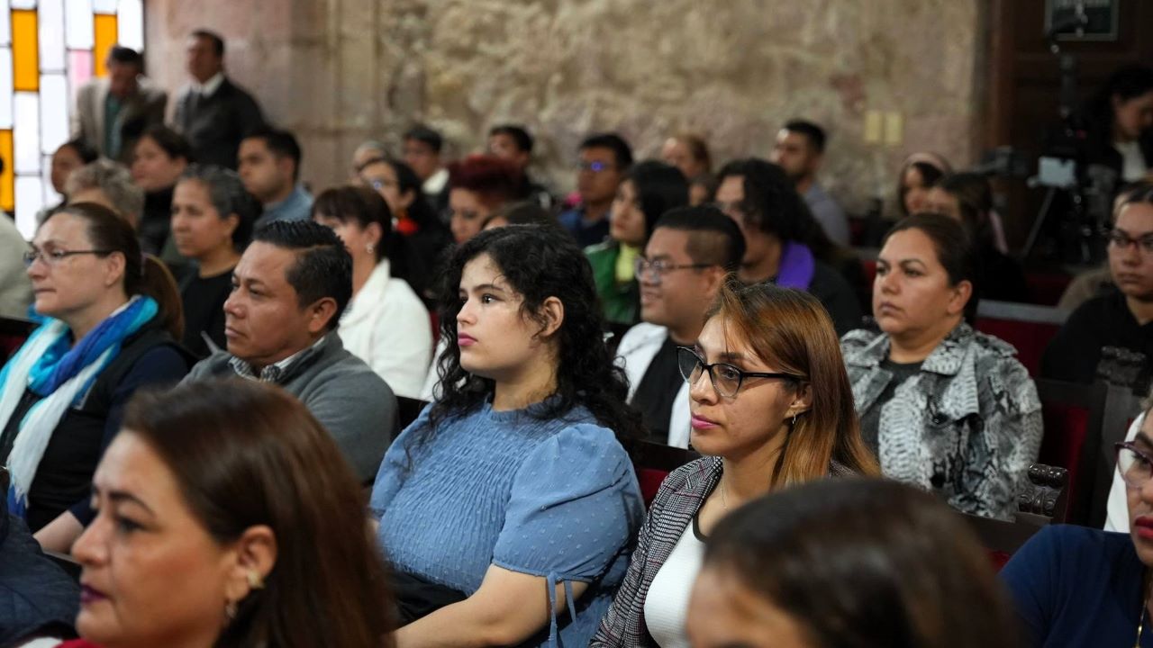 La Facultad de Derecho y Ciencias Sociales de la Universidad Michoacana de San Nicolás de Hidalgo, fue la sede del inicio de las Jornadas por una Universidad libre de violencia. La Facultad de Derecho y Ciencias Sociales de la Universidad Michoacana de San Nicolás de Hidalgo, fue la sede del inicio de las Jornadas por una Universidad libre de violencia.