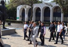 Feria de Empleo UMSNH-COPARMEX atrae a estudiantes nicolaitas Un encuentro entre autoridades universitarias y representantes del sector productivo subraya la colaboración entre la UMSNH y las empresas para ofrecer oportunidades a los futuros profesionistas.