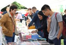 Feria del Libro en la Facultad de Historia de la UMSNH La Feria del Libro vuelve a la Facultad de Historia de la UMSNH en ciudad universitaria.