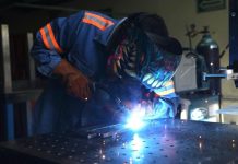 UMSNH lanza carrera en Tecnología de Soldadura con proyección internacional El Profesional Asociado en Ciencias Aplicadas en Tecnología de Soldadura de la UMSNH combina formación teórica y práctica para que sus egresados se integren de inmediato al sector productivo regional, nacional e internacional.