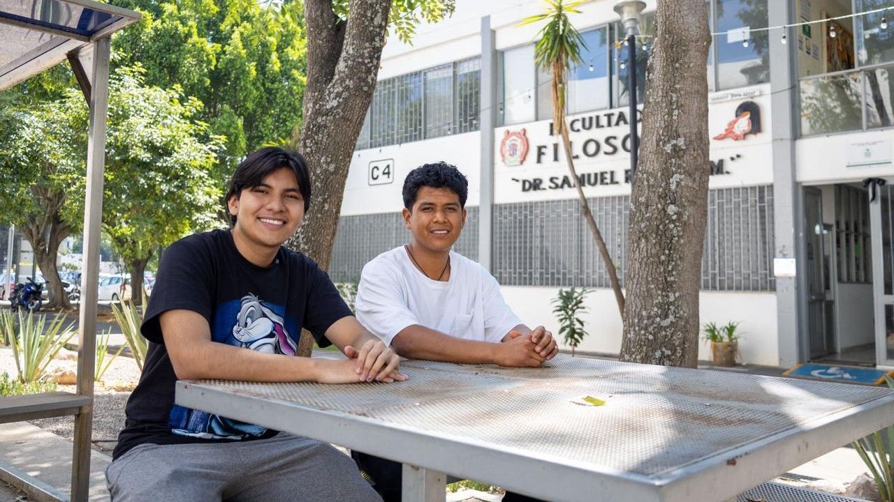 El modelo renovado elimina materias seriadas, flexibiliza horarios y permite a las y los estudiantes diseñar su propia trayectoria académica. El modelo renovado elimina materias seriadas, flexibiliza horarios y permite a las y los estudiantes diseñar su propia trayectoria académica.