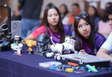 La UMSNH celebra la Primera Exhibición de Robótica Nicolaita Equipos de estudiantes mostraron prototipos y sistemas robóticos como parte de las actividades rumbo a la Copa FutBot MX 2026.