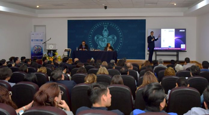 UMSNH se suma a la Declaración de Derechos Universitarios en la XXX Asamblea General de la REDDU El XXIII Encuentro REDDU incluyó una agenda académica con conferencias y mesas de trabajo sobre temas de vanguardia en materia de derechos humanos universitarios, con la participación de especialistas convocados por las 34 instituciones miembro del organismo.