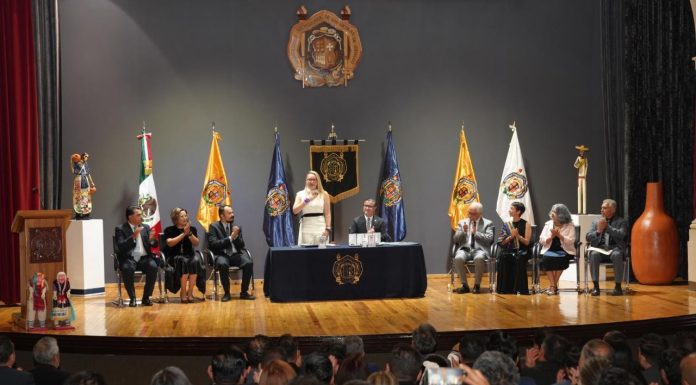 La UMSNH entrega la Presea «Vasco de Quiroga» 2026 a cinco nicolaitas ejemplares La sesión solemne de entrega de la Presea "Vasco de Quiroga" 2026 reunió a autoridades universitarias, recipiendarios y comunidad nicolaita en un acto de reconocimiento a trayectorias ejemplares de la UMSNH.