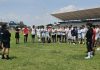 Atlético Morelia-UMSNH abre visoría para su equipo de Tercera División El cuerpo técnico del Atlético Morelia-UMSNH dirige las indicaciones a los jóvenes aspirantes durante la primera jornada de visorías en el Estadio Universitario.
