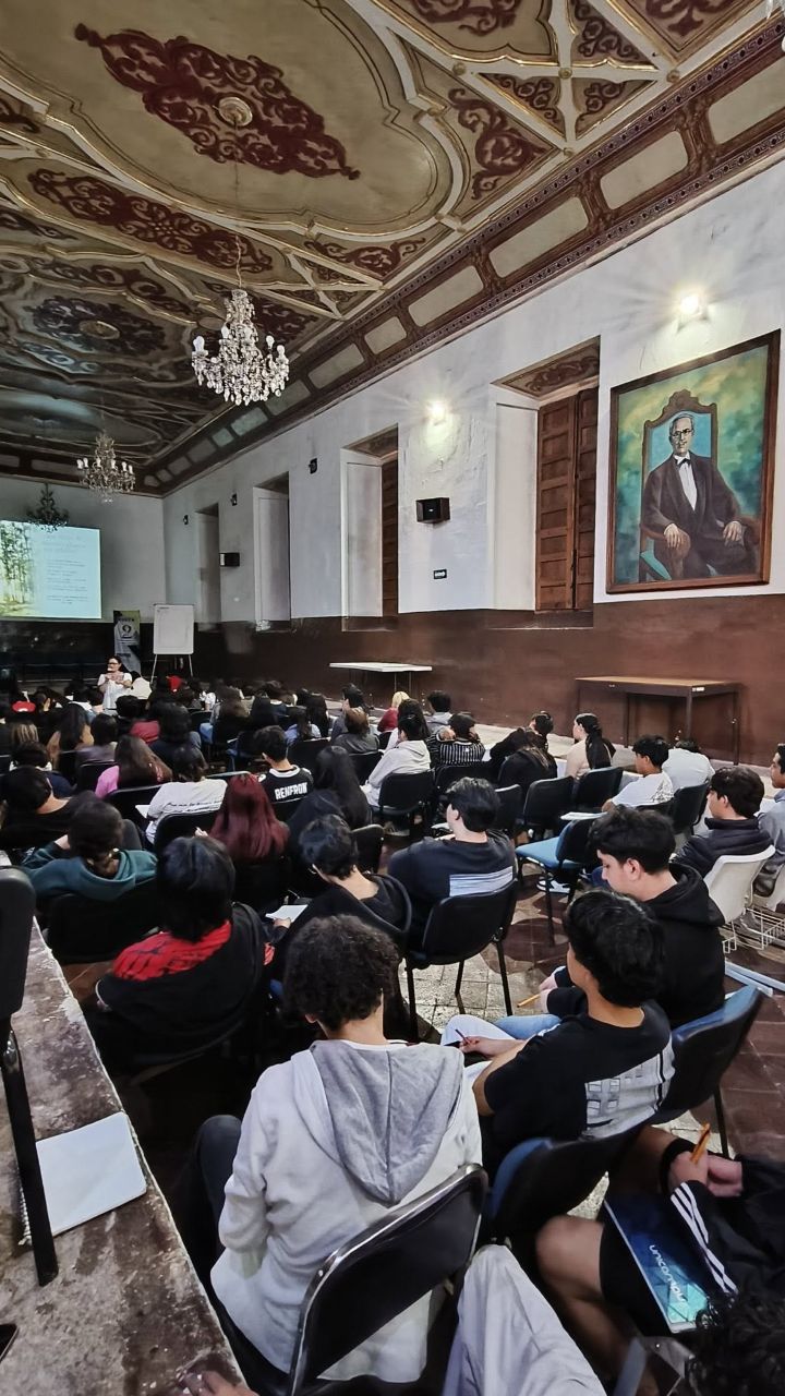 La estructura académica del nivel medio superior nicolaita celebra la obtención del primer Reconocimiento a la Autoevaluación en Michoacán. La estructura académica del nivel medio superior nicolaita celebra la obtención del primer Reconocimiento a la Autoevaluación en Michoacán.
