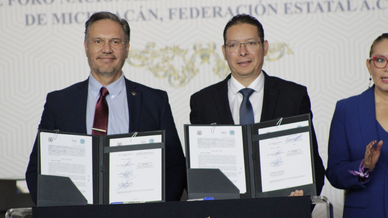 Los convenios de vinculación específicos permitirán que cada disciplina trace sus propias rutas metodológicas de prácticas profesionales supervisadas. 8Los convenios de vinculación específicos permitirán que cada disciplina trace sus propias rutas metodológicas de prácticas profesionales supervisadas.