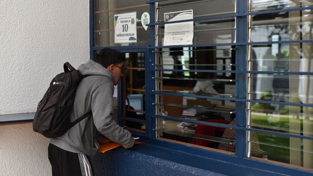 Los módulos físicos de Ingreso Escolar atienden a las y los jóvenes promovidos que requieren asistencia directa para completar su registro al Ciclo Escolar 2026-2027. Los módulos físicos de Ingreso Escolar atienden a las y los jóvenes promovidos que requieren asistencia directa para completar su registro al Ciclo Escolar 2026-2027.