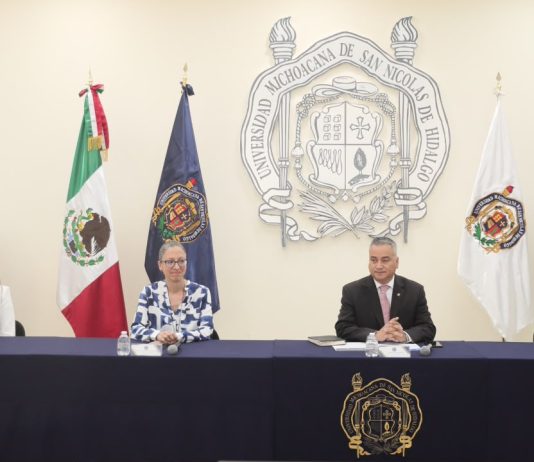 SOMEDICyT y UMSNH coordinan el XXIV Congreso Nacional Científico Opción 1: Autoridades de la UMSNH, la SOMEDICyT y el ICTI durante la presentación oficial a los medios de comunicación del XXIV Congreso Nacional de Divulgación de la Ciencia y la Técnica.