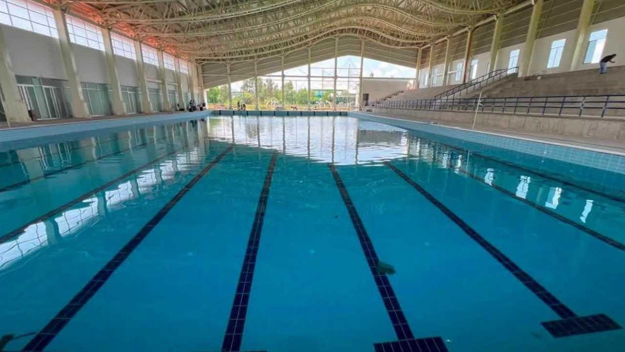 La fosa olímpica de la UMSNH, con medidas reglamentarias de 50x25 metros, se reporta con un avance del 95 por ciento y lista para operar. La fosa olímpica de la UMSNH, con medidas reglamentarias de 50x25 metros, se reporta con un avance del 95 por ciento y lista para operar.