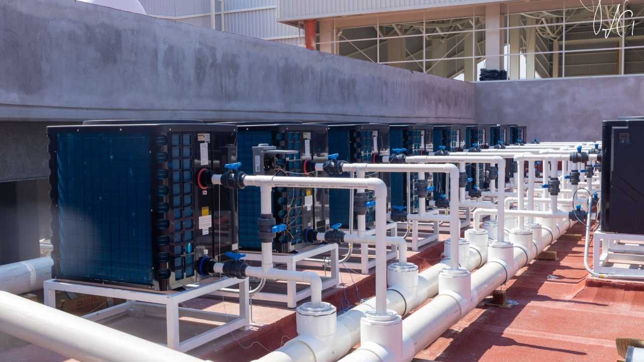 Sistemas de bombeo y filtración modernos son clave para garantizar la calidad del agua y operatividad sostenible de la alberca olímpica nicolaita. Sistemas de bombeo y filtración modernos son clave para garantizar la calidad del agua y operatividad sostenible de la alberca olímpica nicolaita.