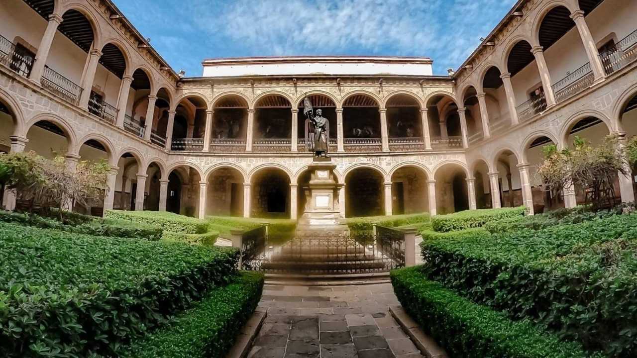 Colegio de San Nicolás Colegio de San Nicolás