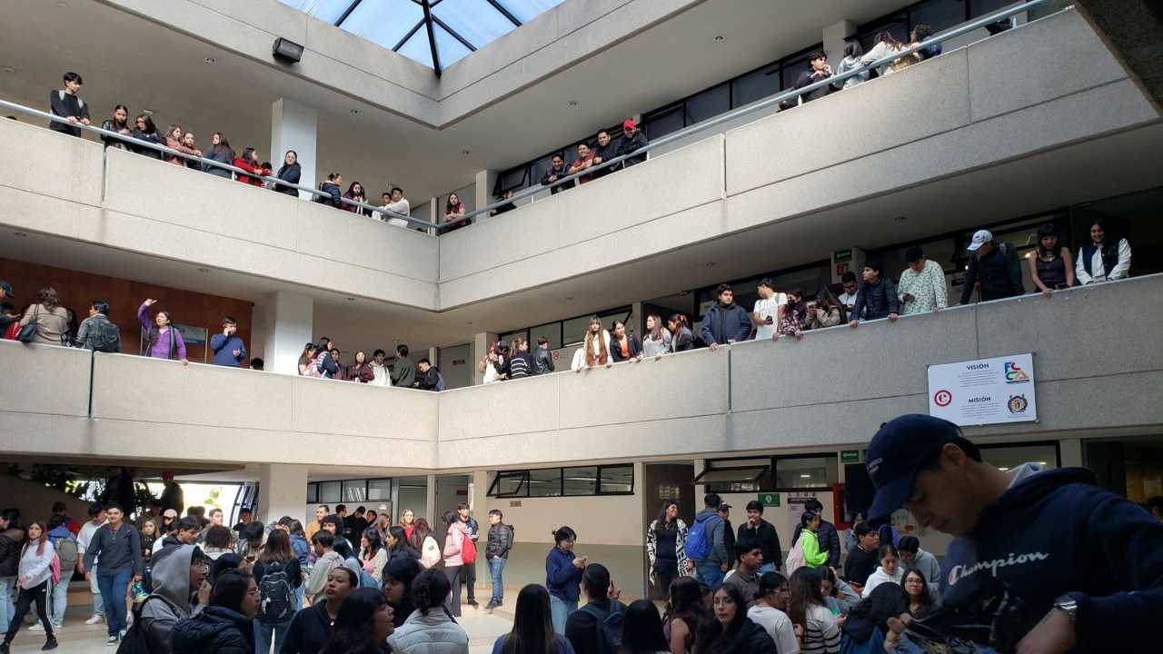 Facultad de Contaduría y Ciencias Administrativas Edificio A IV Facultad de Contaduría y Ciencias Administrativas Edificio A IV