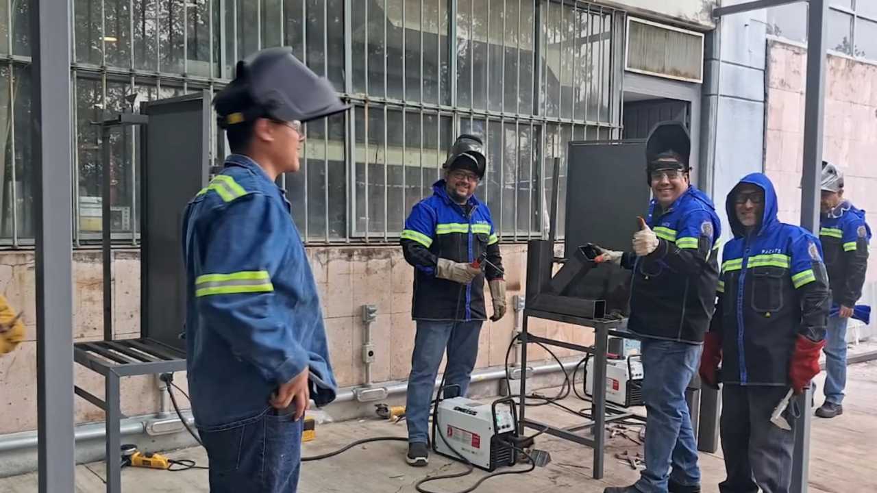 La integración de instrucción teórica y talleres de soldadura consolida las competencias laborales de los estudiantes nicolaitas. La integración de instrucción teórica y talleres de soldadura consolida las competencias laborales de los estudiantes nicolaitas.