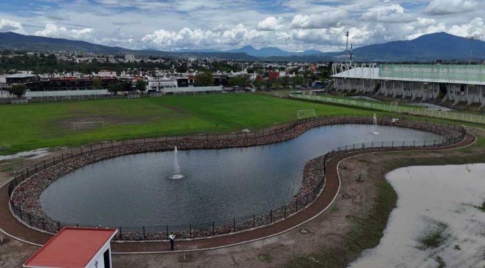 UMSNH amplía infraestructura deportiva, ambiental y cultural El lago artificial forma parte de la estrategia de la UMSNH para almacenar y distribuir agua industrial en Ciudad Universitaria.