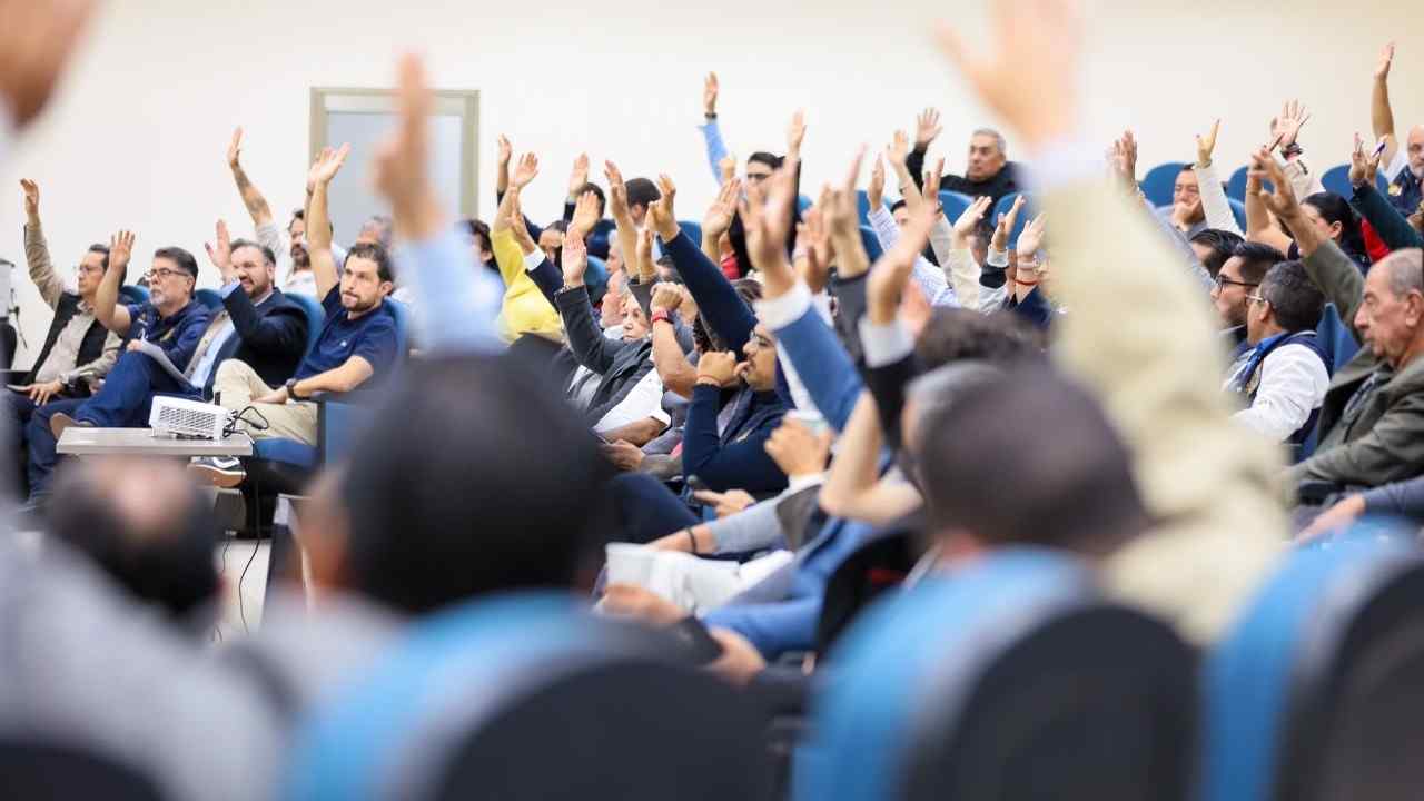 El trabajo coordinado entre la administración central y las dependencias garantiza una planeación eficiente de los fondos universitarios autogenerados. El trabajo coordinado entre la administración central y las dependencias garantiza una planeación eficiente de los fondos universitarios autogenerados.