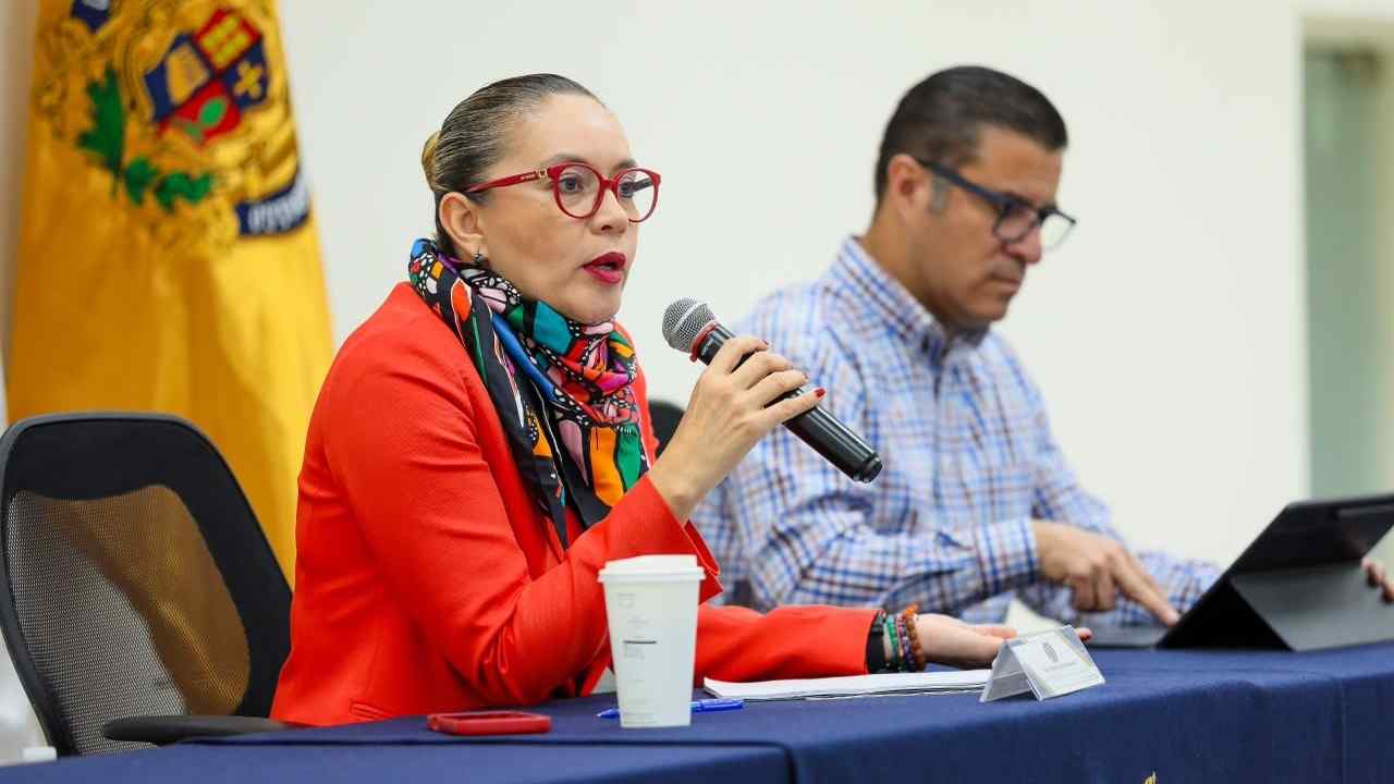 La rectora Yarabí Ávila González presidió la reunión de gabinete para explicar los detalles del proyecto de reglamento para la elección de Rectoría. La rectora Yarabí Ávila González presidió la reunión de gabinete para explicar los detalles del proyecto de reglamento para la elección de Rectoría.