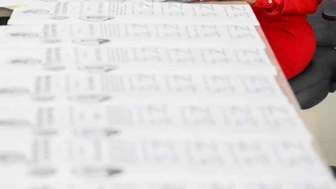 Los pergaminos oficiales forman parte de los más de 21 mil 800 grados emitidos bajo la actual administración universitaria. Los pergaminos oficiales forman parte de los más de 21 mil 800 grados emitidos bajo la actual administración universitaria.